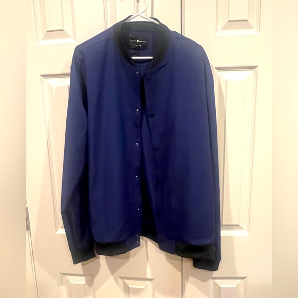 NWT- claim defame brand hyper lite navy and black bomber jacket - Picture 1 of 9